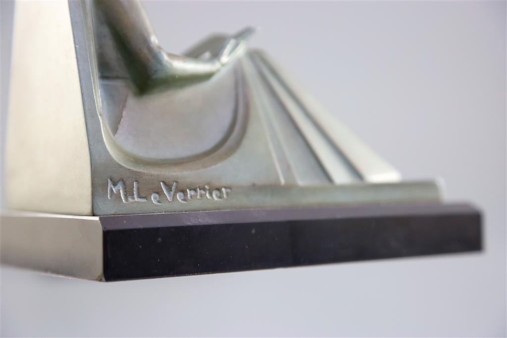 Max le Verrier. A pair of Art Deco patinated bronze bookends, height 6.75in.